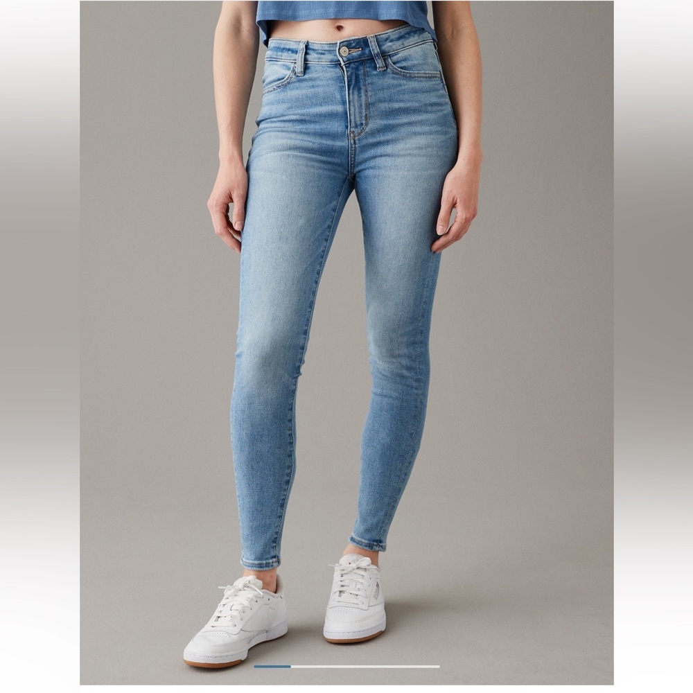 AE Next Level High-Waisted V-Rise Jegging